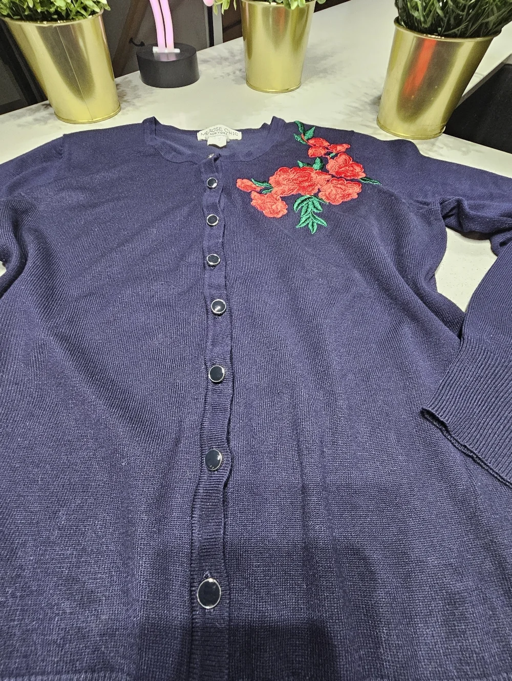 MELROSE CHIC Superbe Cardigan Bleu Foncé Avec Broderie De Roses Rouges - Picture 4 of 6